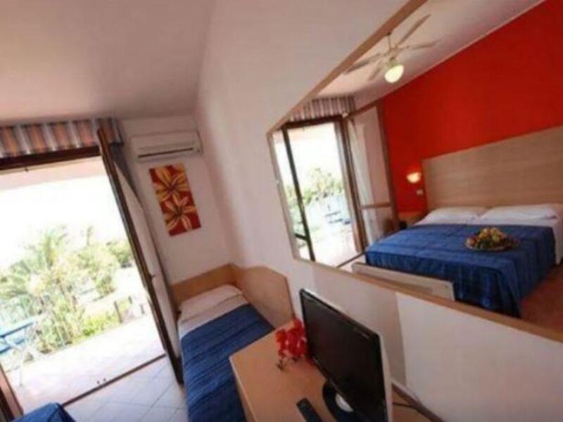 Hotel Club Santa Sabina Torre Santa Sabina Exteriér fotografie